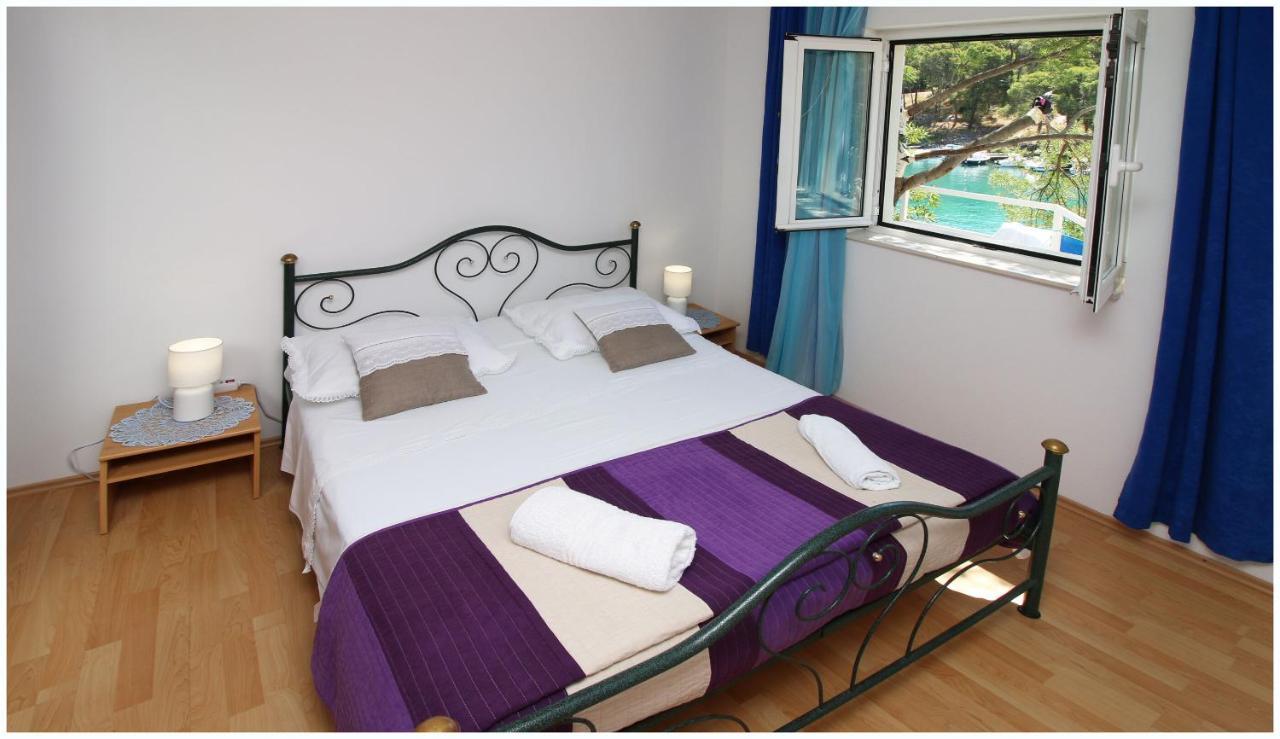 Apartments Elvis Primosten Bagian luar foto