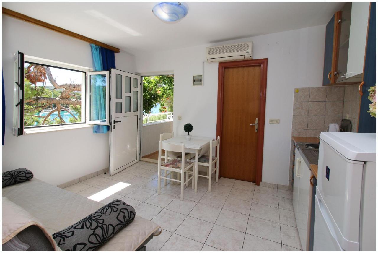 Apartments Elvis Primosten Bagian luar foto
